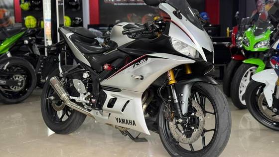 YAMAHA YZF R3 ABS YAMAHA YZF R3 ABS